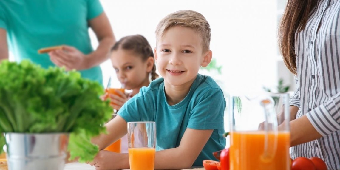 kids drink healthy drinks
