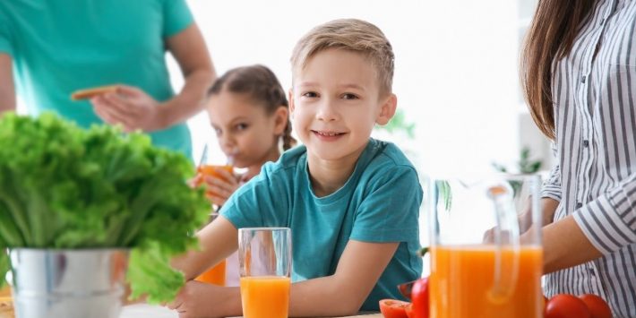 kids drink healthy drinks